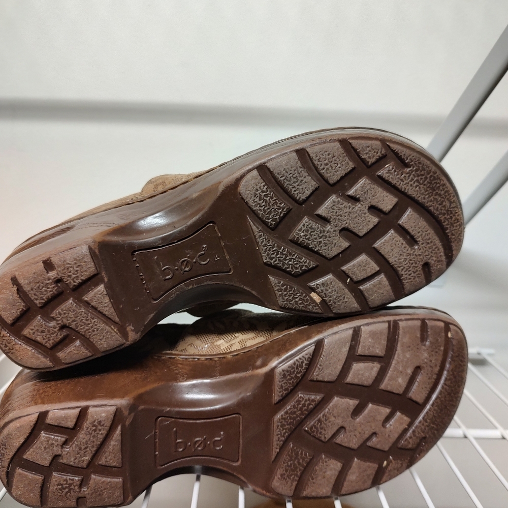 Boc Clogs - image 5